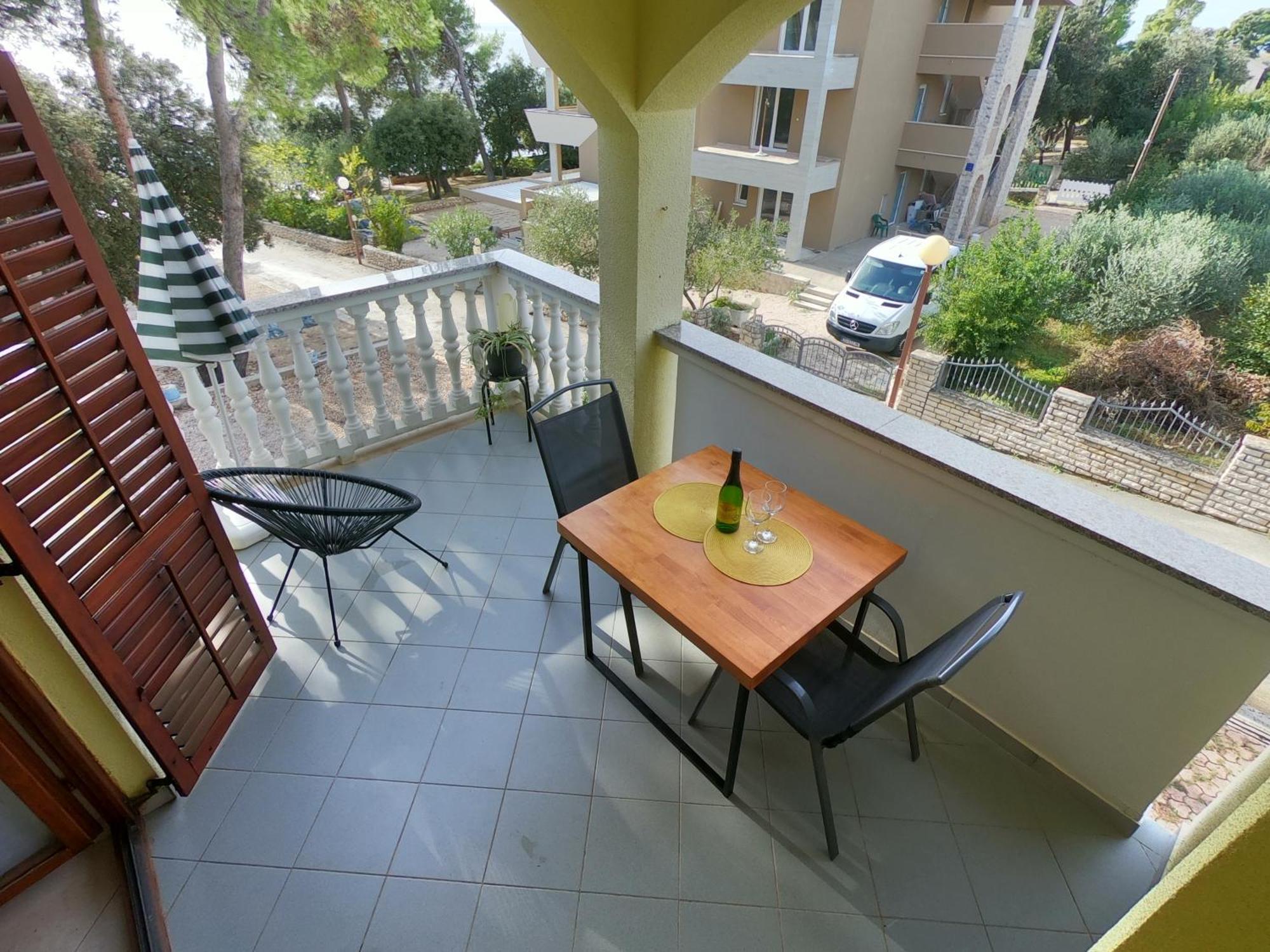Apartments Stanko Petrčane Exterior foto
